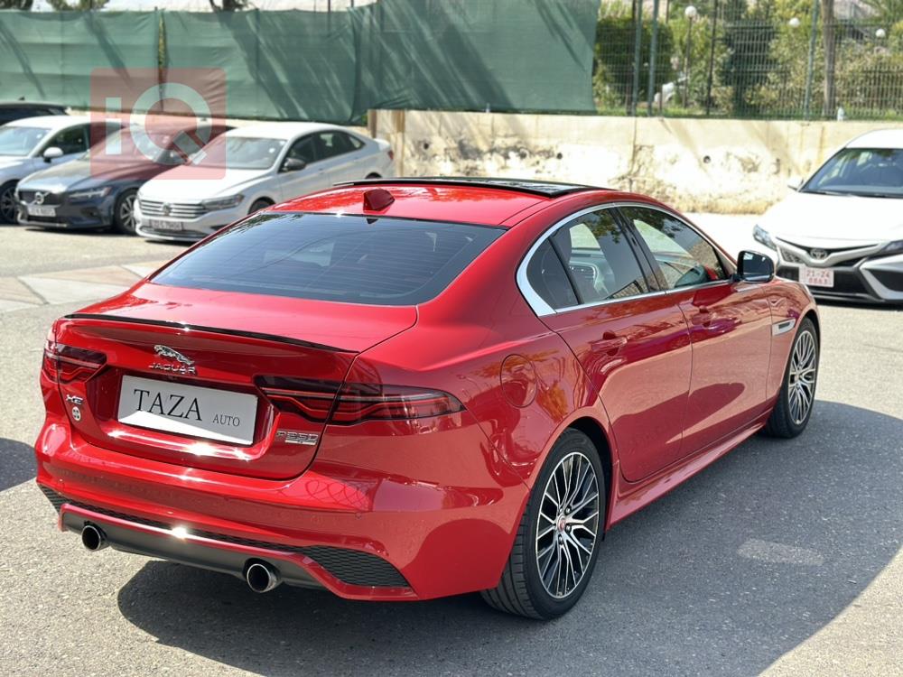 جاكوار XE